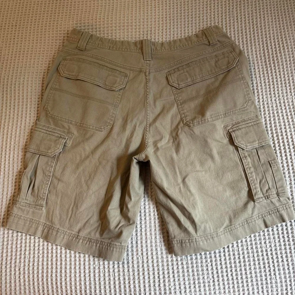 Red Head tan cargo shorts size 34